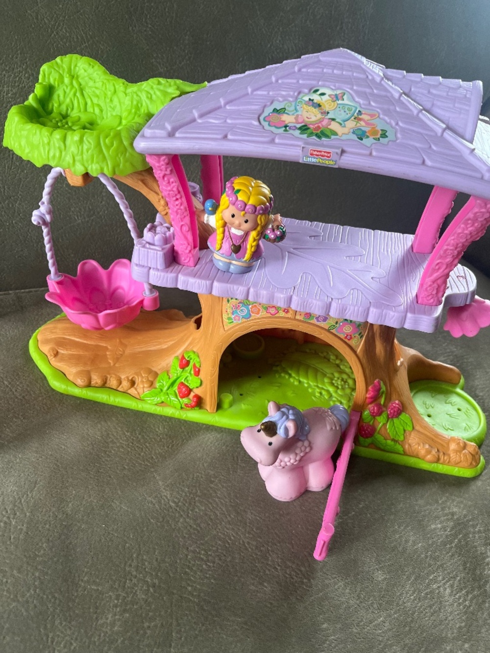 Little People Fairyland, unicorn and maiden figures